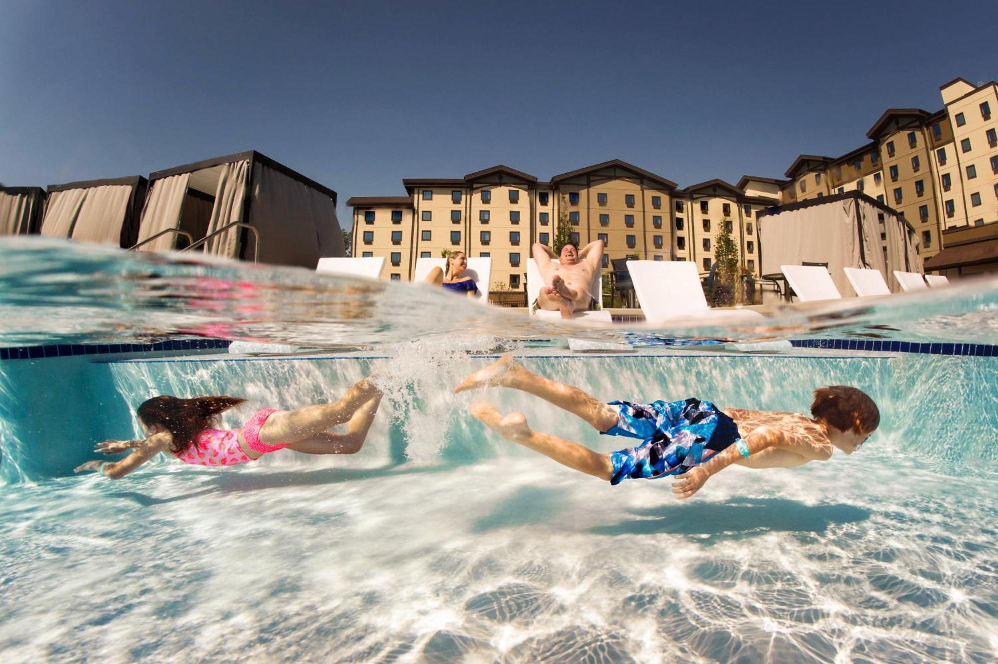 Great Wolf Lodge New England แลมสเตอร์ ภายนอก รูปภาพ